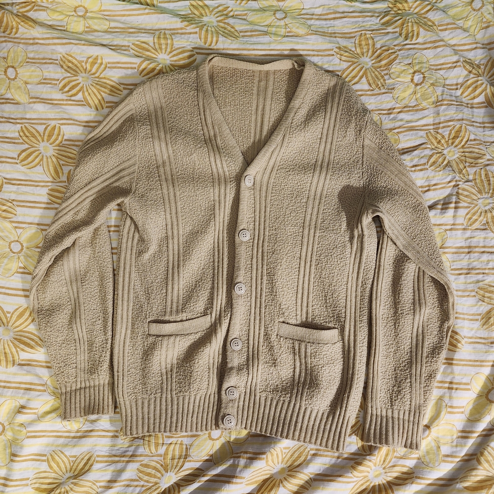 Vintage Men's Beige Cardigan Sweater